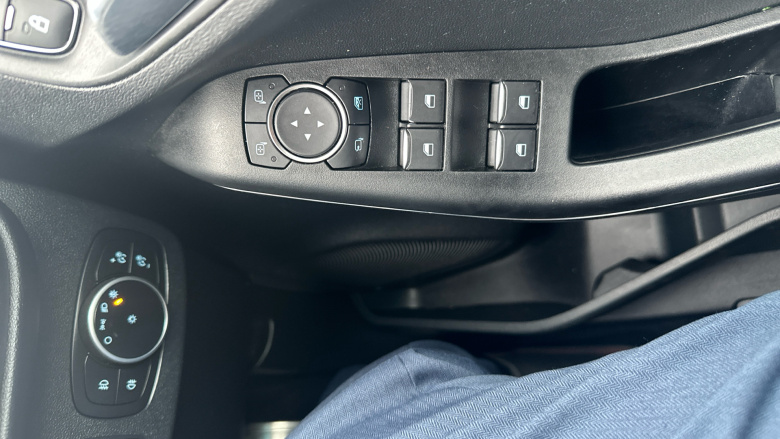 Ford Puma 1.0 EcoBoost Hybrid mHEV ST-Line X First Ed 5dr Petrol Hatchback